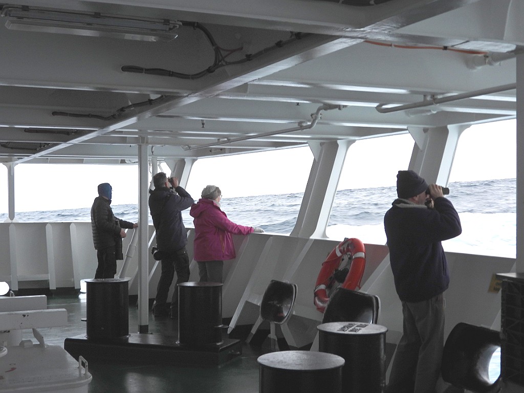 Op het achterdek [02162] 04-apr-2023 (Atlantic Ocean).JPG - Op het achterdek