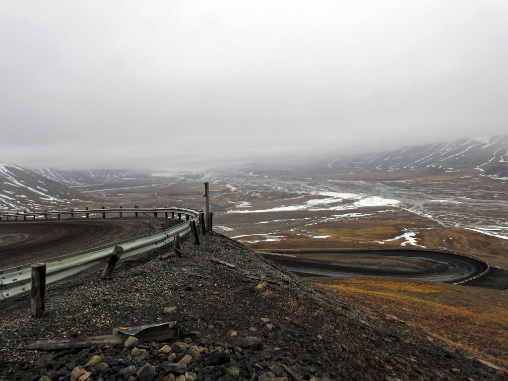 Landschap [0496] 15-jun-2017 (Spitsbergen, Longyearbyen).jpg - Landschap