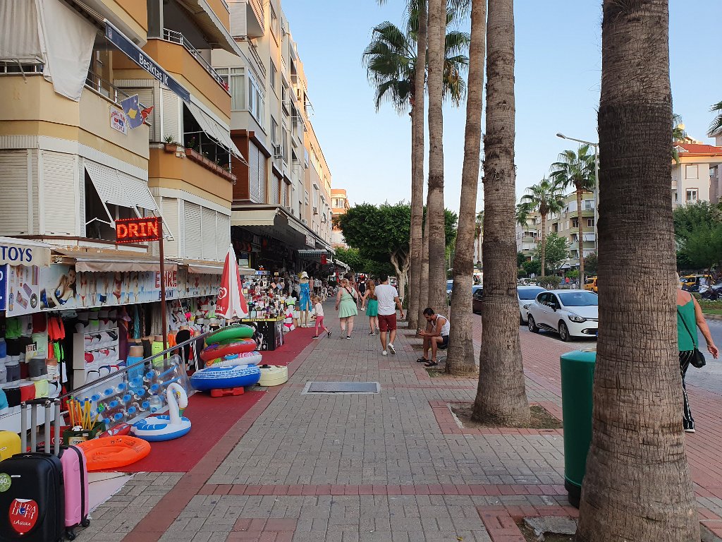 Boulevard [00217] 29-sep-2019 (Alanya).jpg - Boulevard