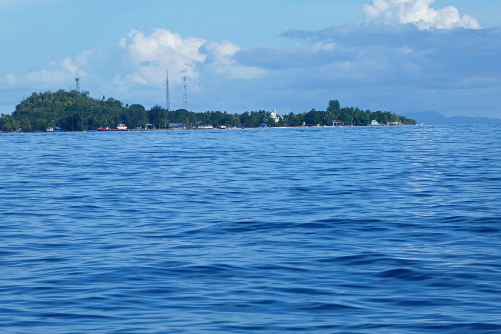 Onderweg naar Waigeo [00560] 26-jul-2018 (Raja Ampat, Waigeo).jpg - Onderweg naar Waigeo